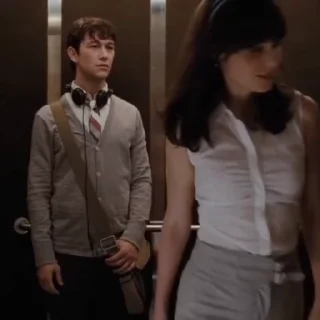 👤