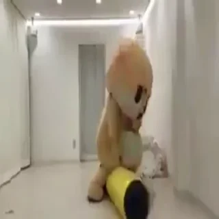 😡