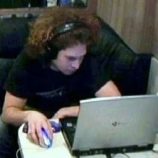 💻