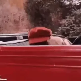 😐