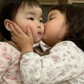 😘