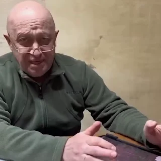 🤓