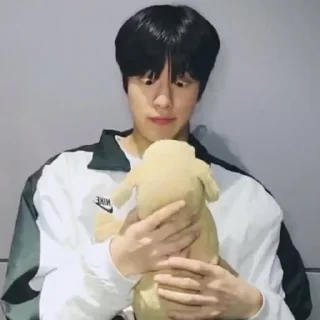 😧