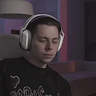 😴