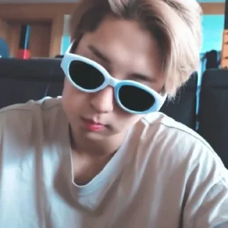 😎