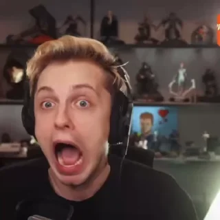 😱