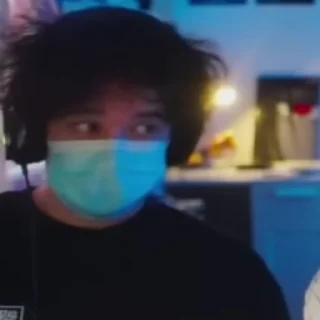 😳