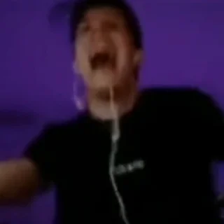🕺