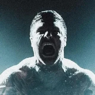 😱