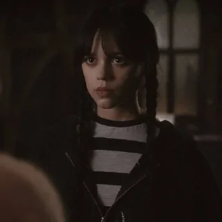 😐