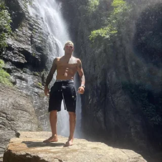 🤩