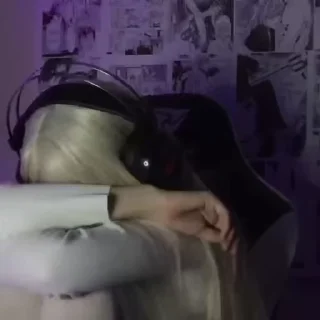 😔
