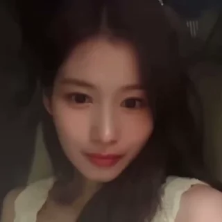 👀