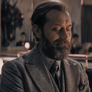 🎬