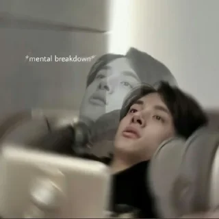 ⚰