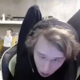 🥴