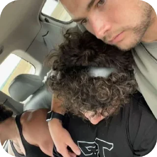 😴
