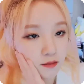 ⚡