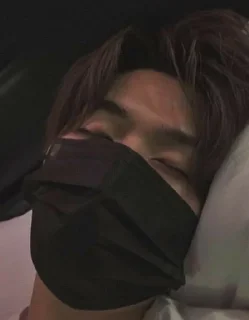 😴