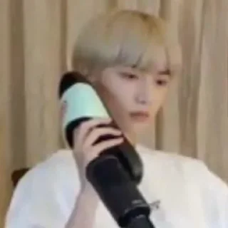 😐
