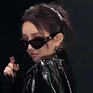 🕶