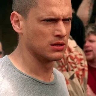 😡